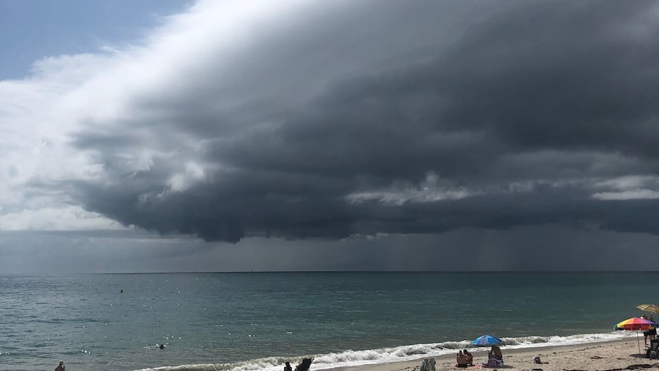 Right now at the beach. #Nature Photo Contest