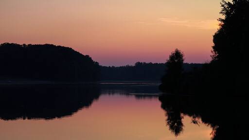 One of the calm recreational park in the area. There are not a lot of trails but this park is a very good spot for weekend fun. Coming to the photo, this was shot in one of the trials during the sunset. #TakeaHike #nature #sunset #statepark