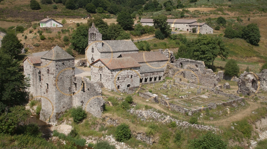 Ruines de l'abbaye de Mazan (Ardèche)