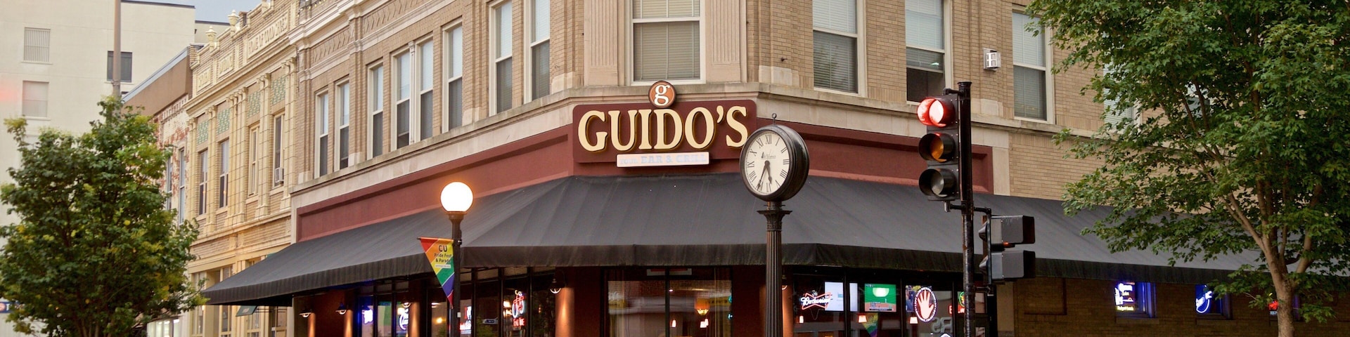 Champaign caracterizando elementos de patrimônio e sinalização