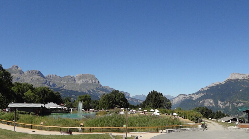 74920 Combloux, France