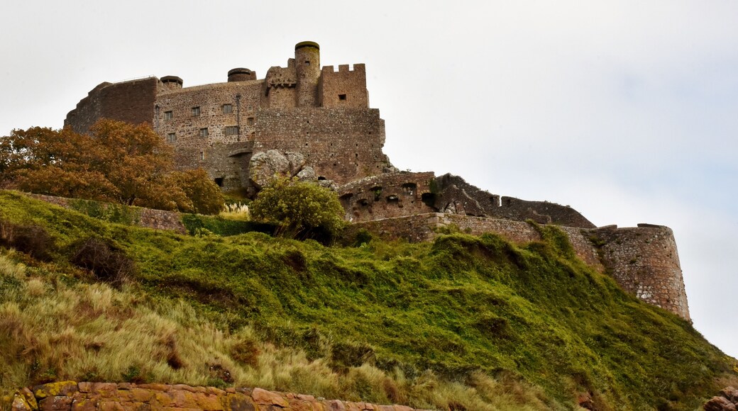 Also known as Gorey Castle, the castle was built in the earlier 12th century with the construction being down under the Duchy of Normandy.