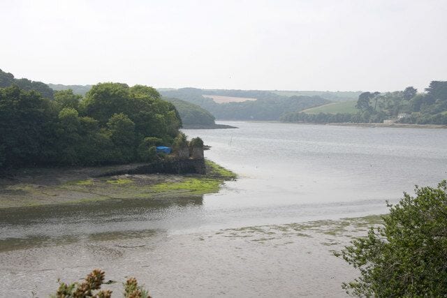 Old Quay, Frenchman's Creek The quay is on the west bank of the Creek, as the creek opens out onto the Helford River. Despite its "Old" title it is still used by local fishing boats for landing their catches.