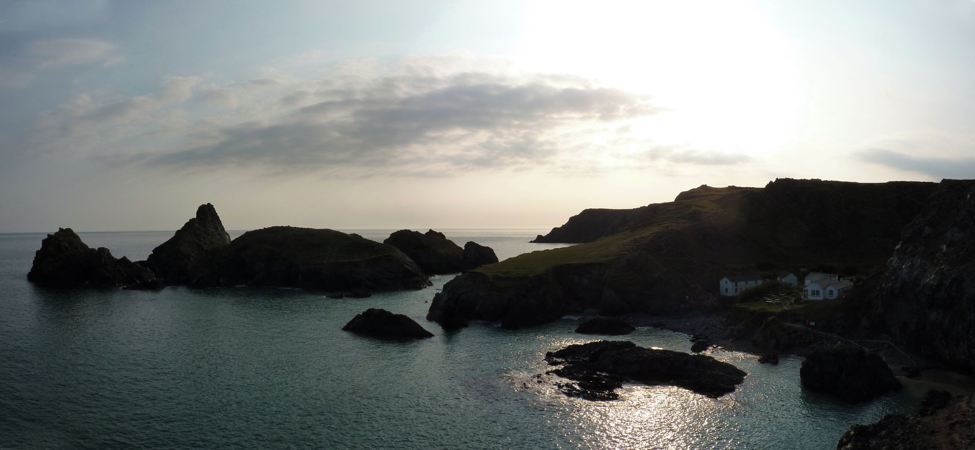 Evening light at Kynance Cove - Sunset and Silhouettes