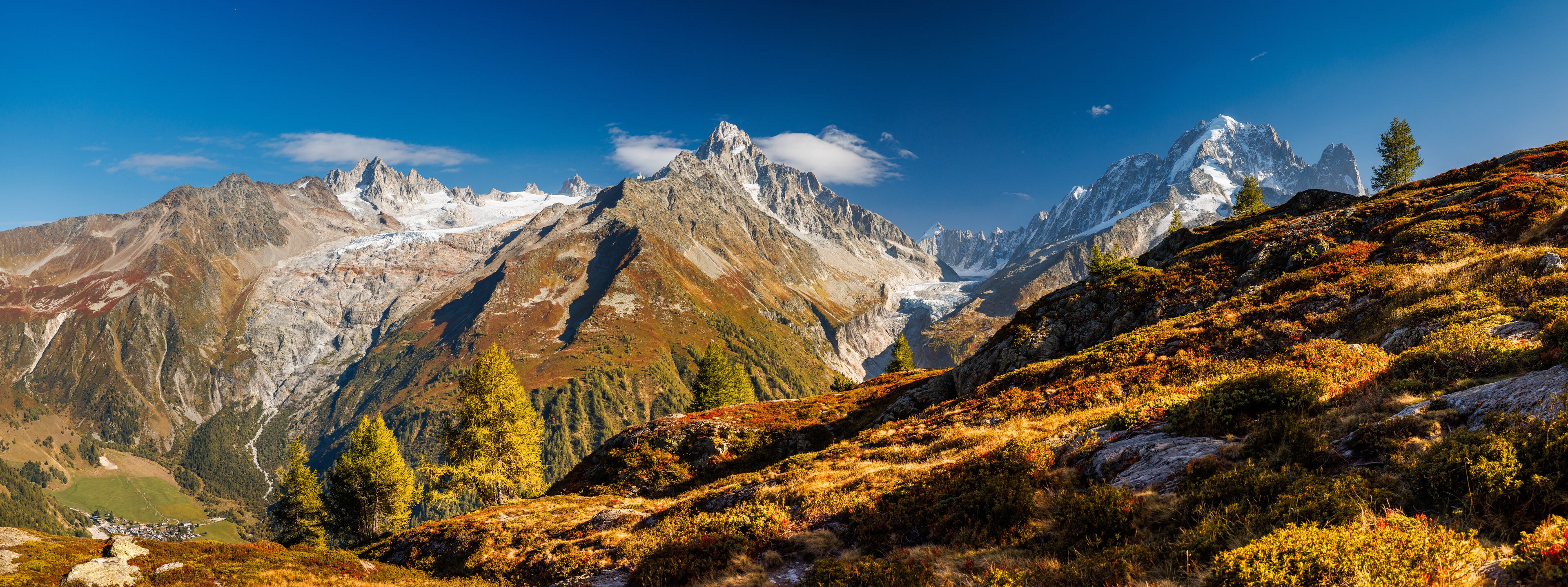 view of Grand Balcon Sud in Chamonix with mountain range and glaciers