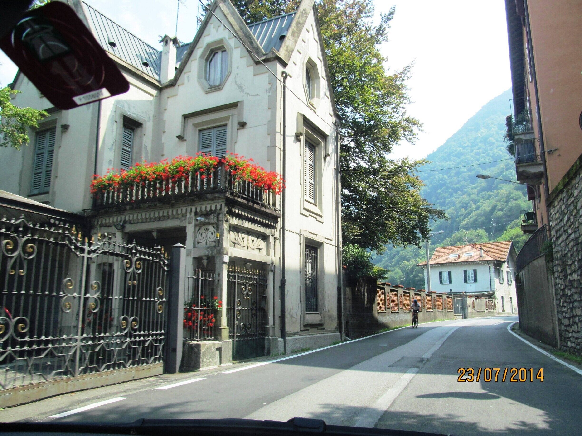 The twisting and long road from Como to Bellagio, with incredible views of the Lake Di Como.