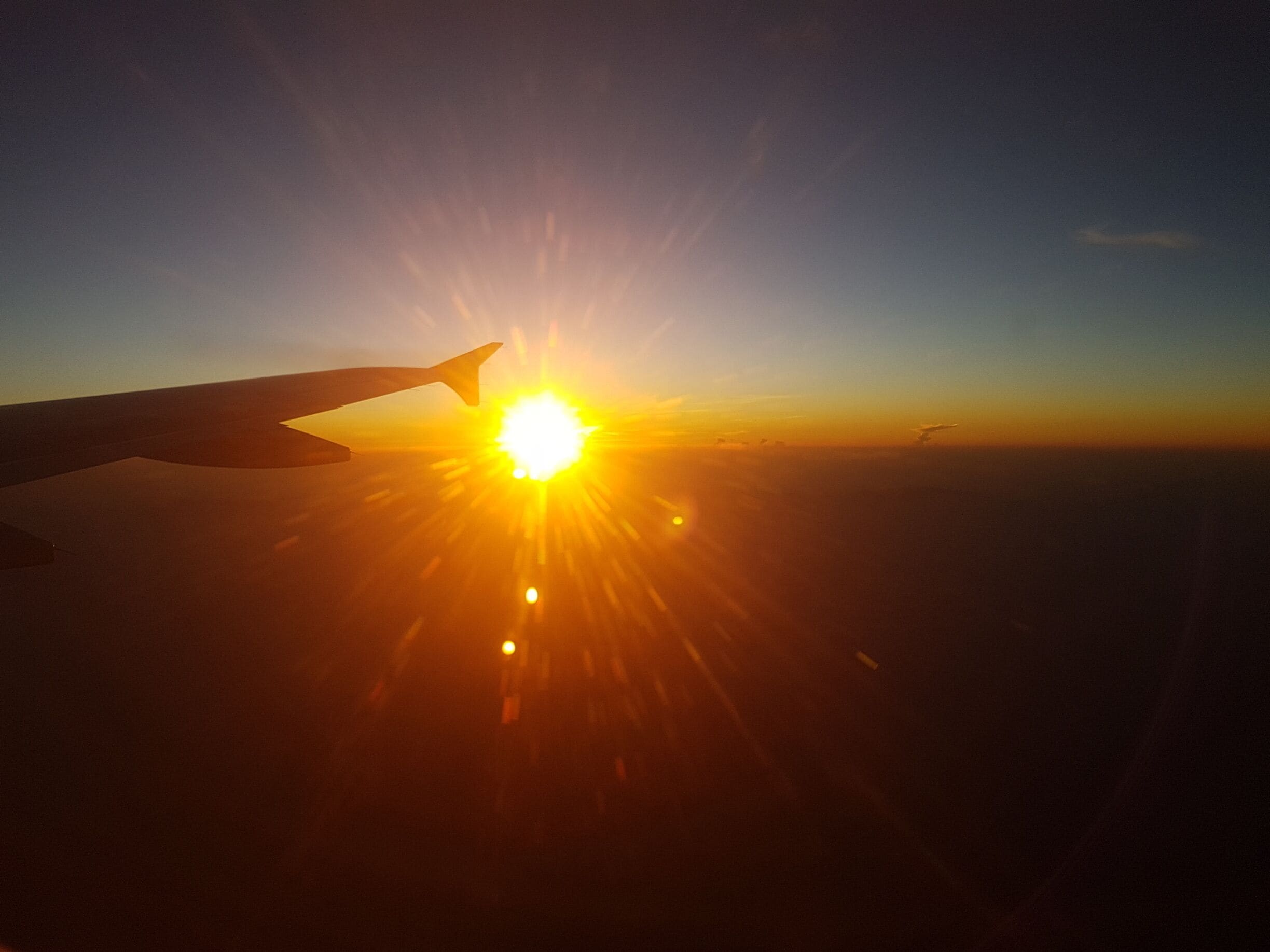 #sunrise this morning heading to Bangkok, Thailand

#Weekendgetaway #vacation #flyingaway