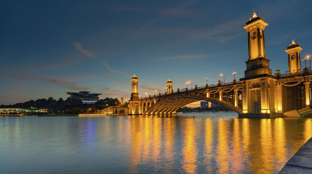 KL, MALAYSIA - Nov 18th, 2022 : image of Putrajaya International Convention Centre PICC Malaysia lake side view duuring sunset with marching clouds