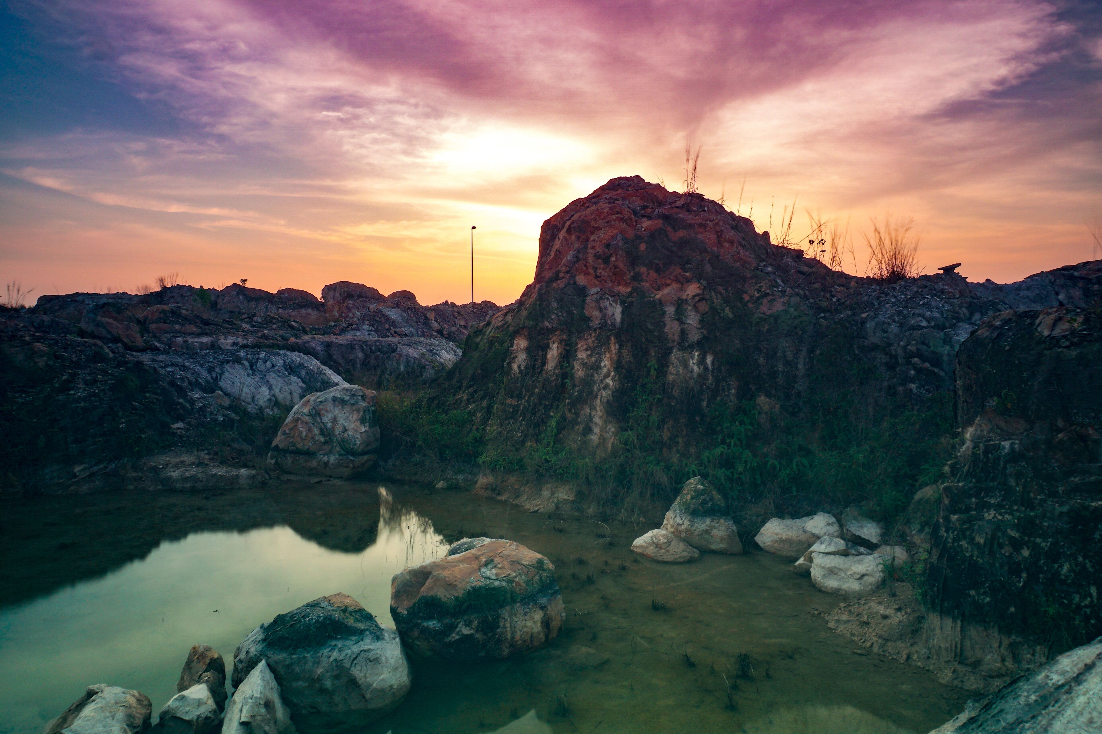 This picture was taken not far from the airport. You can see the airplane landing and taking off from a very very close distance. 