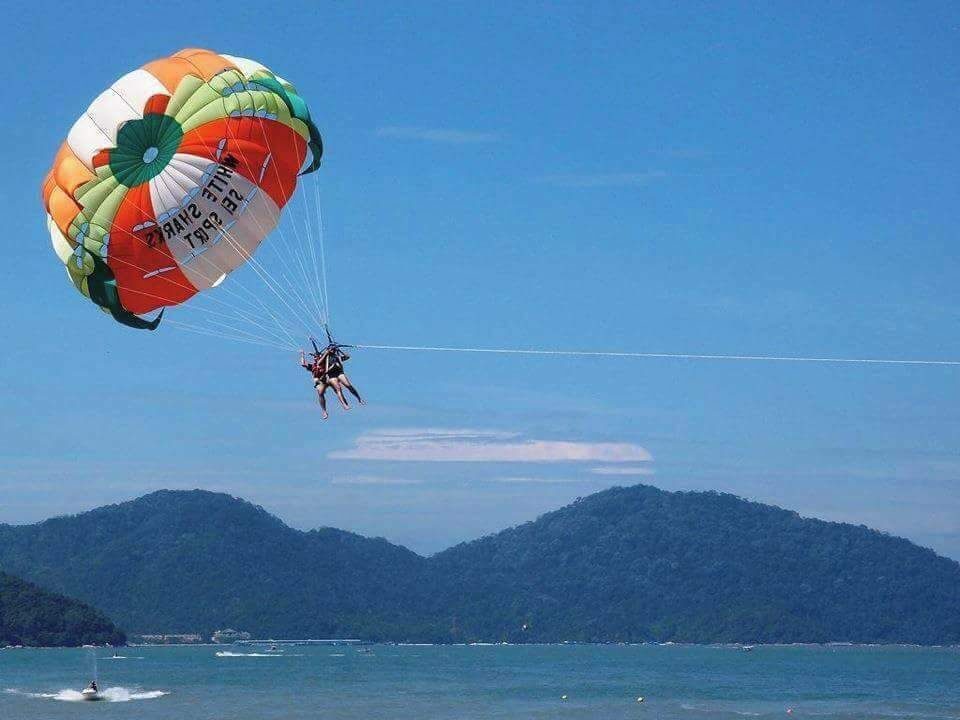 A must try parasailing adventure in Penang. Unforgettable!