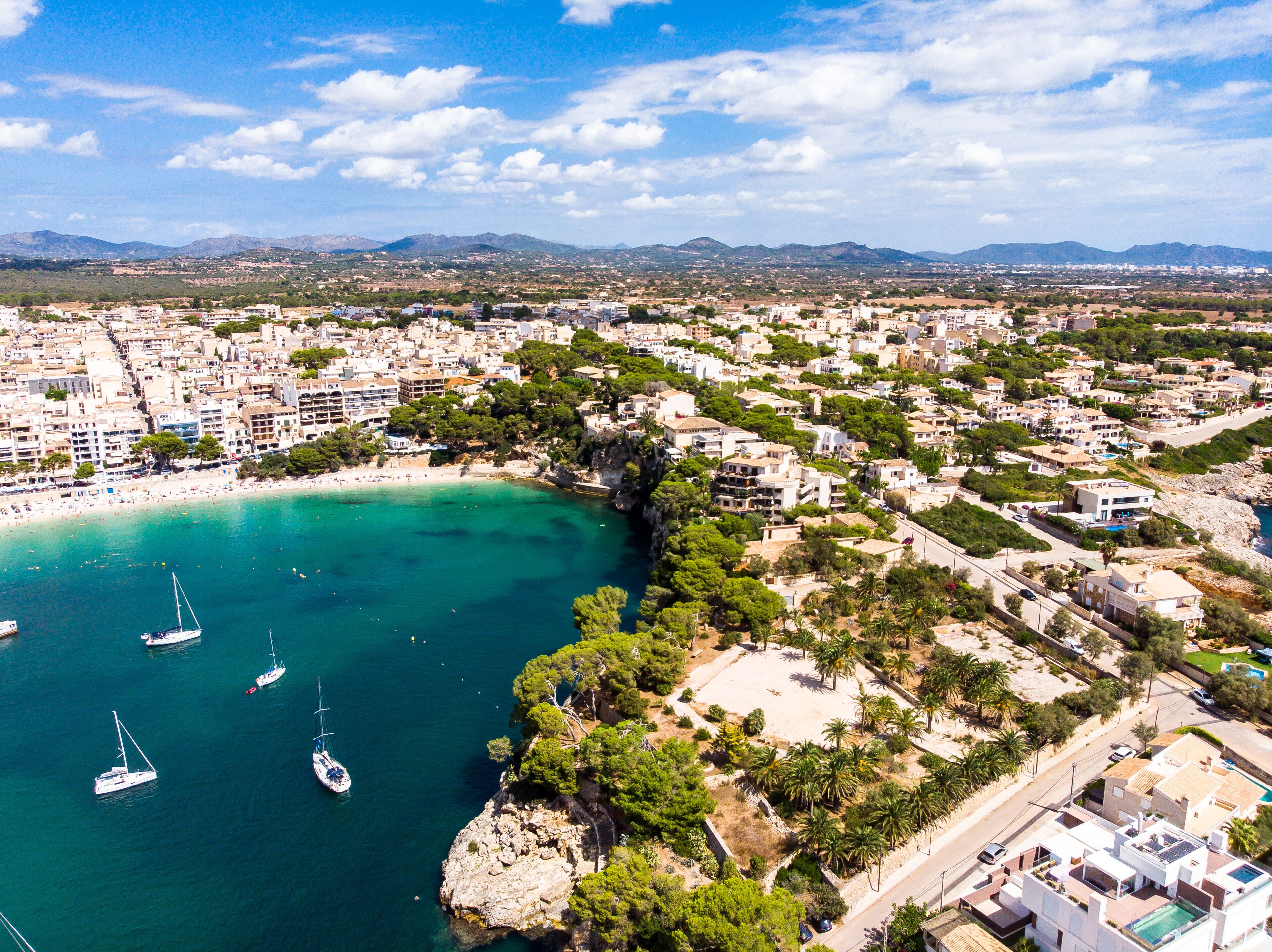 Coast of Porto Cristo with villas and natural harbor, Cala Manacor, Porto Cristo, Mallorca, Balearic Islands, Spain