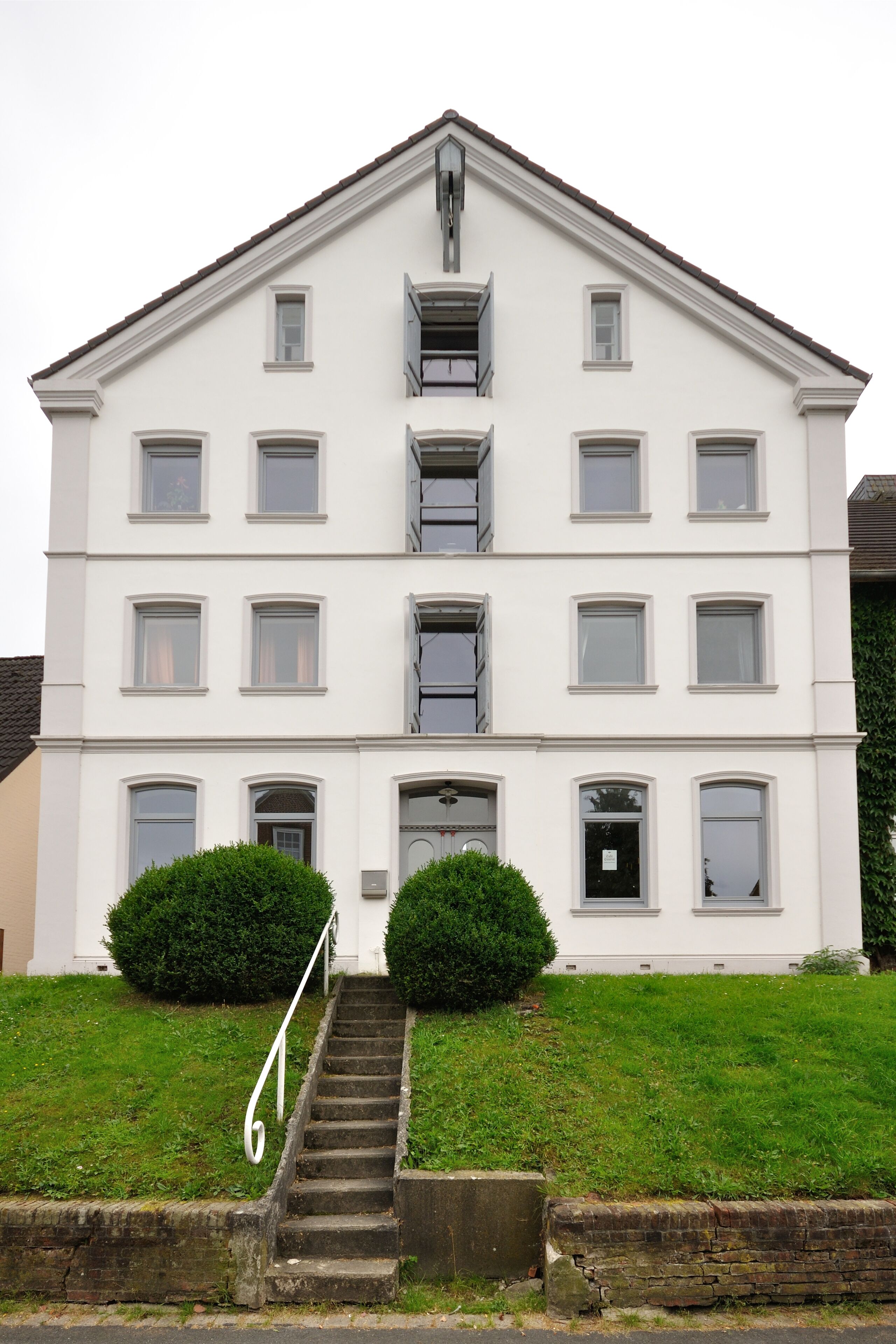 This is a photograph of an architectural monument. It is on the list of cultural monuments of Osten (Oste), no. 35.204.400.012