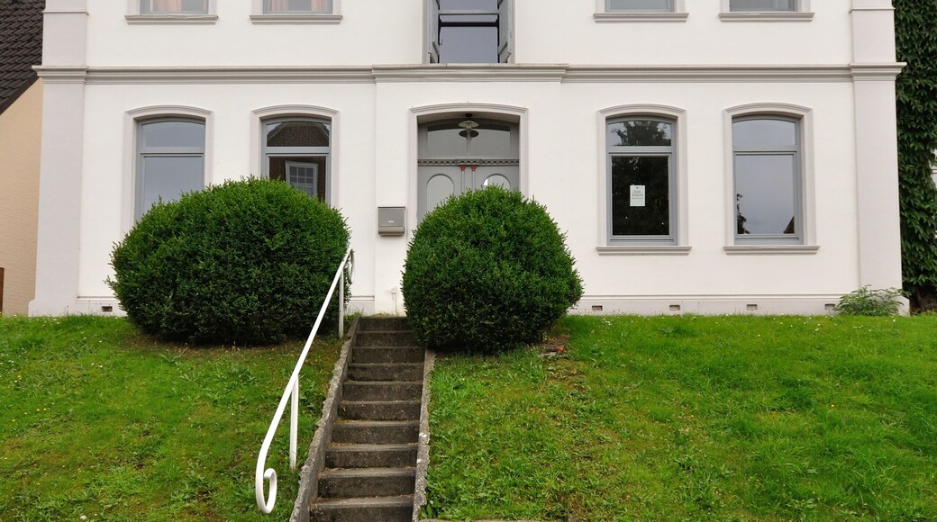 This is a photograph of an architectural monument. It is on the list of cultural monuments of Osten (Oste), no. 35.204.400.012