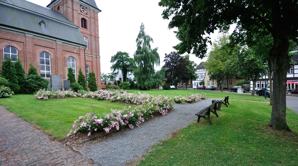 This is a photograph of an architectural monument. It is on the list of cultural monuments of Osten (Oste), no. 35.204.400.010