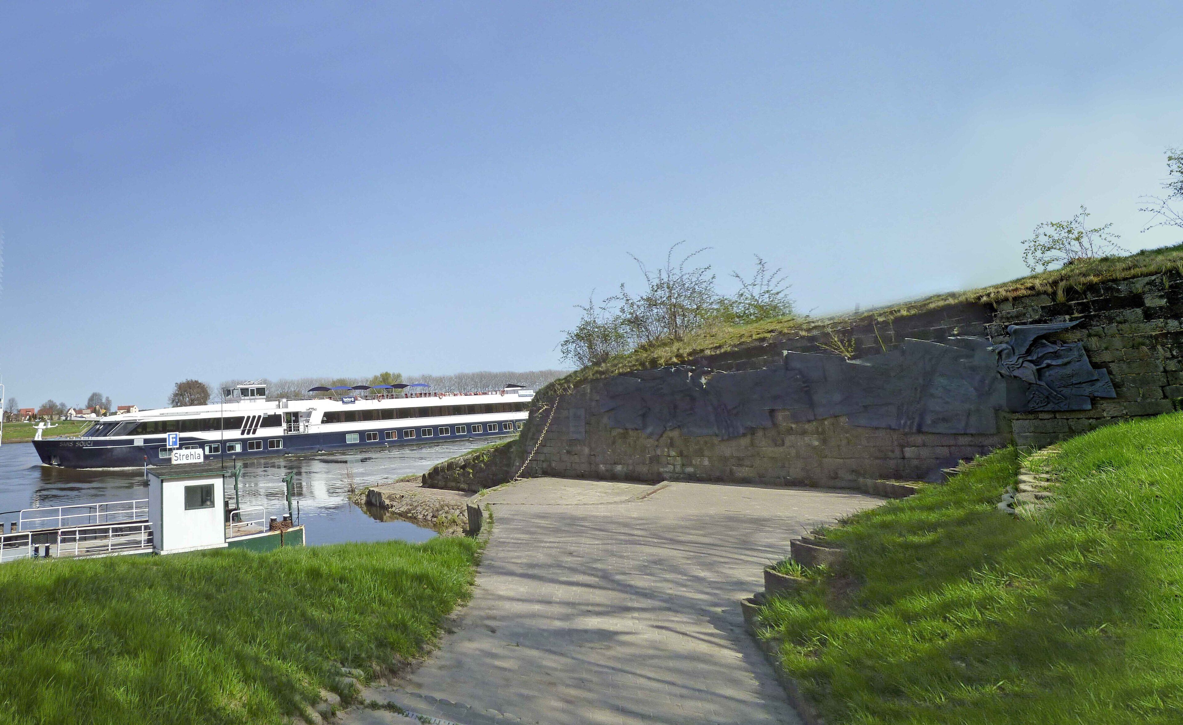 Denkmal "Die Begegnung an der Elbe" in Strehla