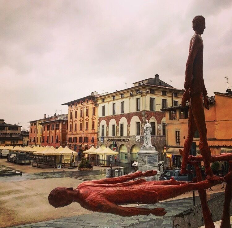 A cute little town 20-30 minutes from Pisa. Worth stopping by if you’re visiting Pisa, especially if you like art and sculpture. They usually have various sculptures on display all over the town, a different artist every few months. This time it was Roberto Bani’s Work. 