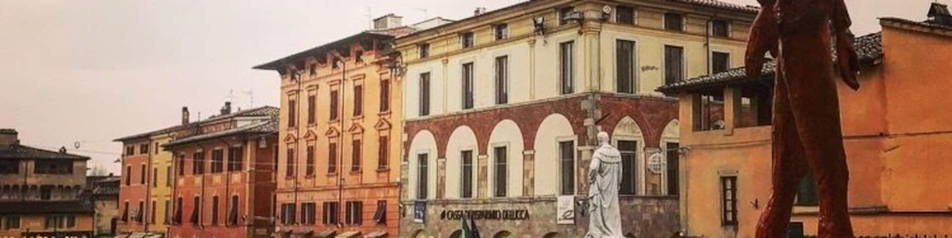 A cute little town 20-30 minutes from Pisa. Worth stopping by if you’re visiting Pisa, especially if you like art and sculpture. They usually have various sculptures on display all over the town, a different artist every few months. This time it was Roberto Bani’s Work.