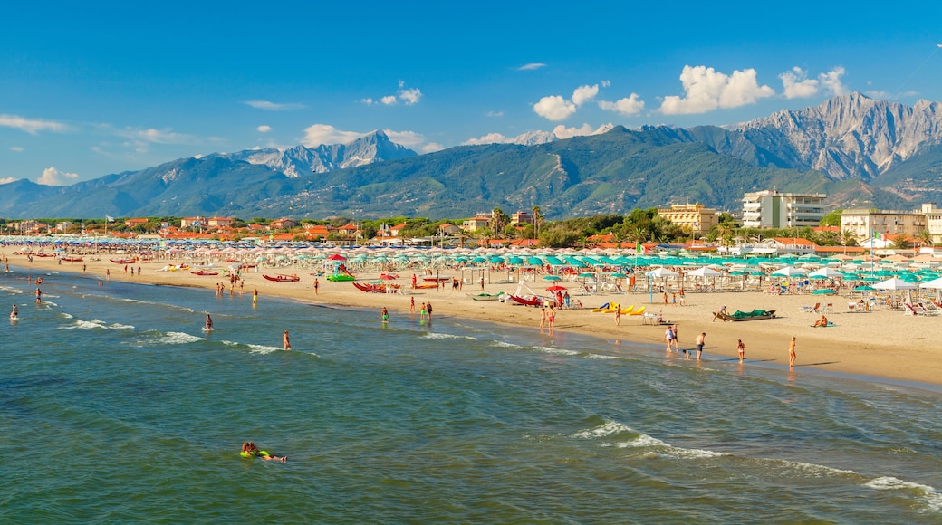 marina di pietrasanta beach view
