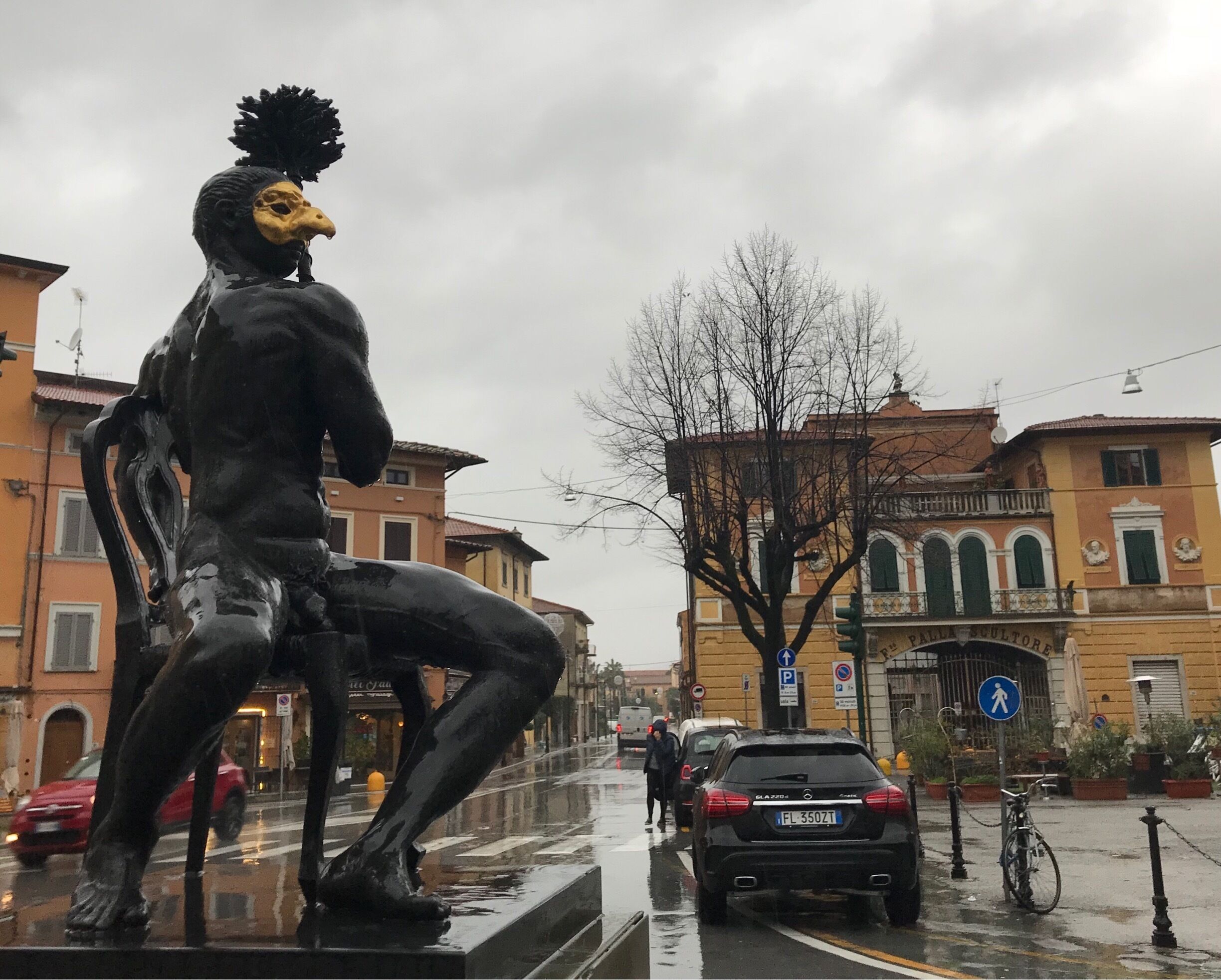 A cute little town 20-30 minutes from Pisa. Worth stopping by if you’re visiting Pisa, especially if you like art and sculpture