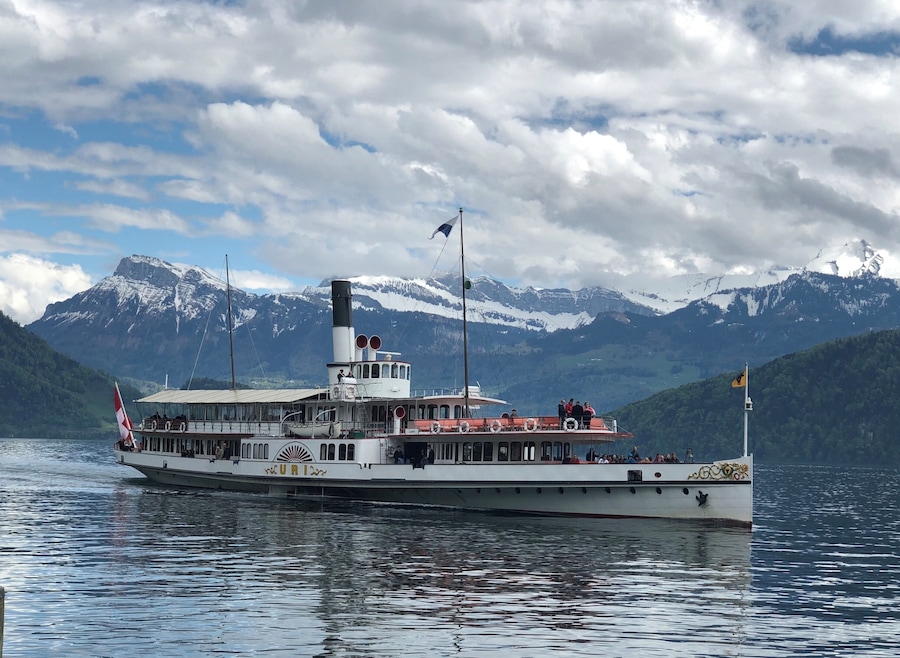#Contest #Weggis #Boat #Switzerland #Suisse#Schweiz #HeavenonEarth #Culture