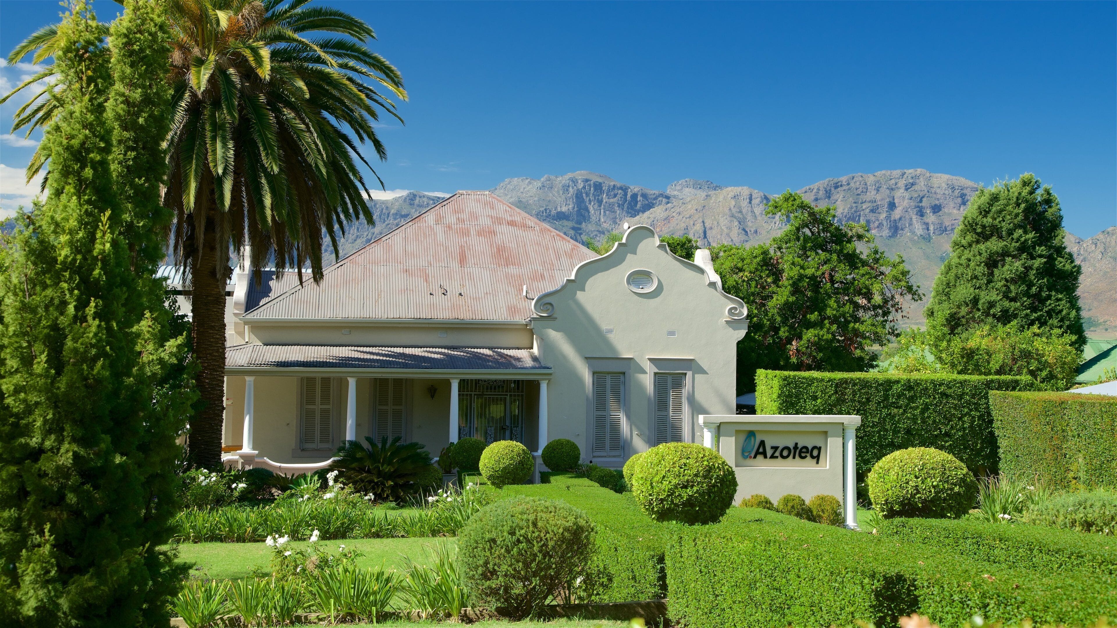 Paarl montrant maison et jardin