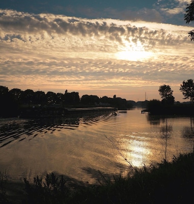 Shot taken at the river Leie.