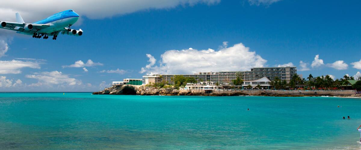 Landing at Sint Maarten Airport