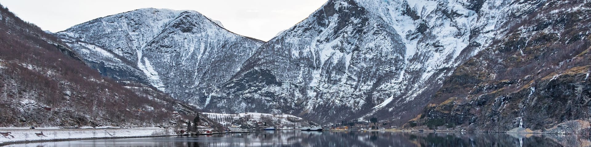 🏔️Reflections - Aurlandsfjord - Sogn og Fjordane - Norway🇳🇴
📷Nikon D7500 - ISO 400 - Nikkor 18-200mm lens f3.5-5.6 G - 18mm - f/11,0 1/250 sec
📚The Norwegian language (Norwegian: Norsk), is a North Germanic language of the West Scandinavian branch. Along with Swedish and Danish, Norwegian forms a dialect continuum of more or less mutually intelligible local and regional varieties, and some Norwegian and Swedish dialects, in particular, are very close. These Scandinavian languages📖, together with Faroese and Icelandic as well as some extinct languages📕, constitute the North Germanic languages🔖. The Norwegian language consists in two distinct and rival norms↔️: Bokmål or Riksmål, also called Dano-Norwegian and Nynorsk or New Norwegian.
➡️During the 15th century, the old Norwegian writing traditions✍🏻 gradually died out after the union of Norway🇳🇴 with Denmark🇩🇰 and the removal of the central government to Copenhagen. In 1814 Norway achieved the independence but the linguistic union🔄 with Danish persisted. Educational problems due to the linguistic distance between Danish and spoken Norwegian and also to sociopolitical matters, stimulated a search🔎 for a national standard language. Ivar Aasen, a self-taught linguist📚, constructed in 1853 a language norm primarily from the dialects of the western and central rural districts. This standard continued the Old Norwegian tradition and was meant to replace Danish, he called it Landsmål, but now it is officially known as Nynorsk. He presented the New Norwegian norm in a grammar, a dictionary and numerous literary texts📚. Finally, in 1885 the New Norwegian was officially recognised as a second national language.
👉Today, all Norwegians learn to read and write New Norwegian, but only about 20 percent use it as primary written language✍🏻.
❓Did you know that Norway🇳🇴 is the largest exporter of salmon in the world, but the country’s national dish is Fårikål (mutton stew)?