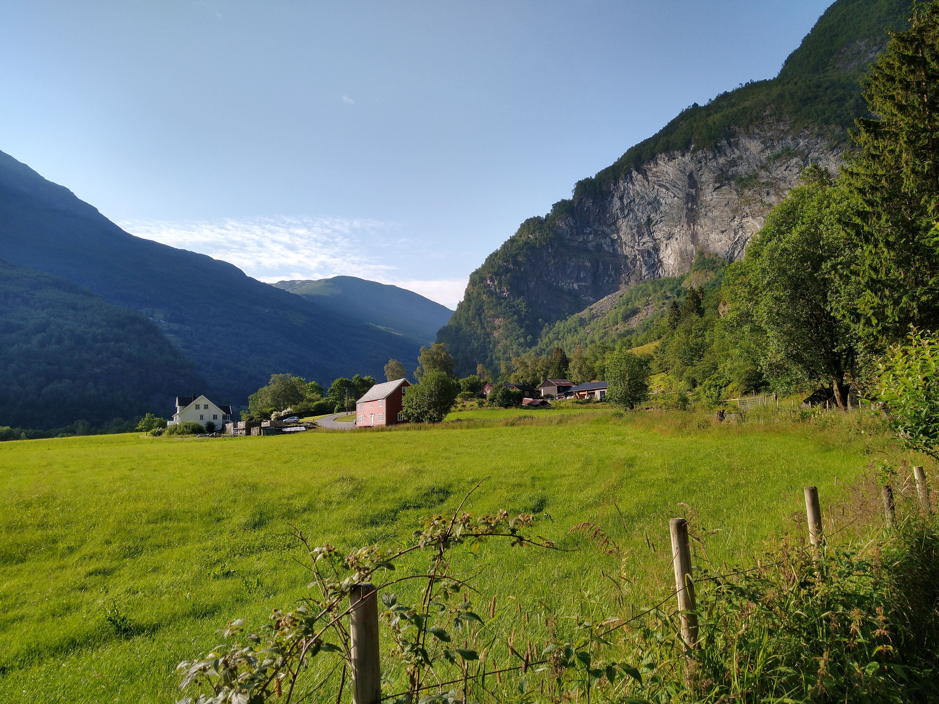Nice hostel in Flåm, Aurland, Sogn og Fjordane, Norway. Picture taken this summer '19 in july  😊