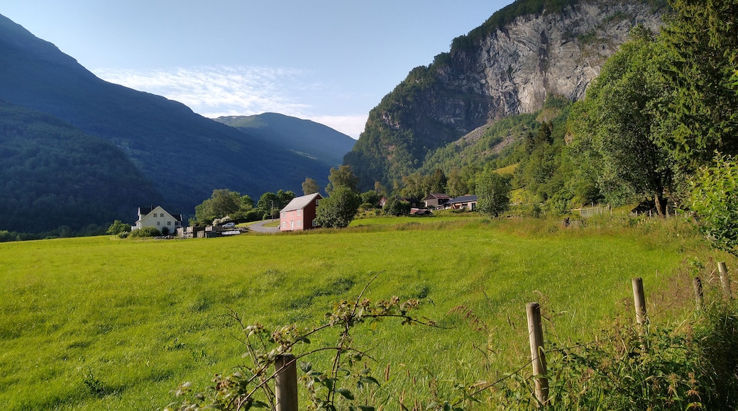 Nice hostel in Flåm, Aurland, Sogn og Fjordane, Norway. Picture taken this summer '19 in july 😊