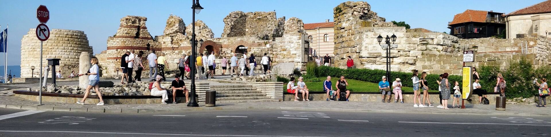 Anyone going to Sunny Beach, You gotta Visit Nessebar Guys, It's just Beautiful and it'll slow your Holiday rite down as you take in everything about this place đ±