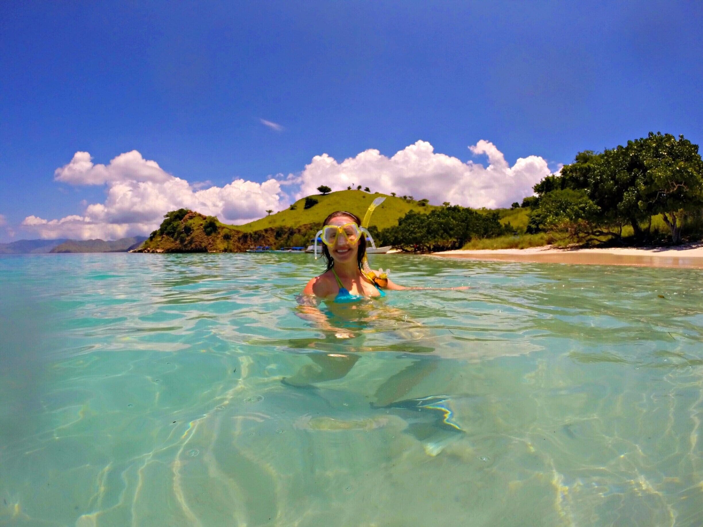 I love secluded beaches. Warm, clean waters and snorkeling with turtles not far from shore. You can hire a boat from Labuan Bajo and camp on the beaches, or go with FloresXP for an adventurous trip. #waterlust 