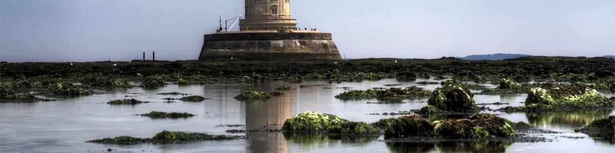 This building is classé au titre des Monuments Historiques. It is indexed in the Base Mérimée, a database of architectural heritage maintained by the French Ministry of Culture, under the reference PA00083858 .