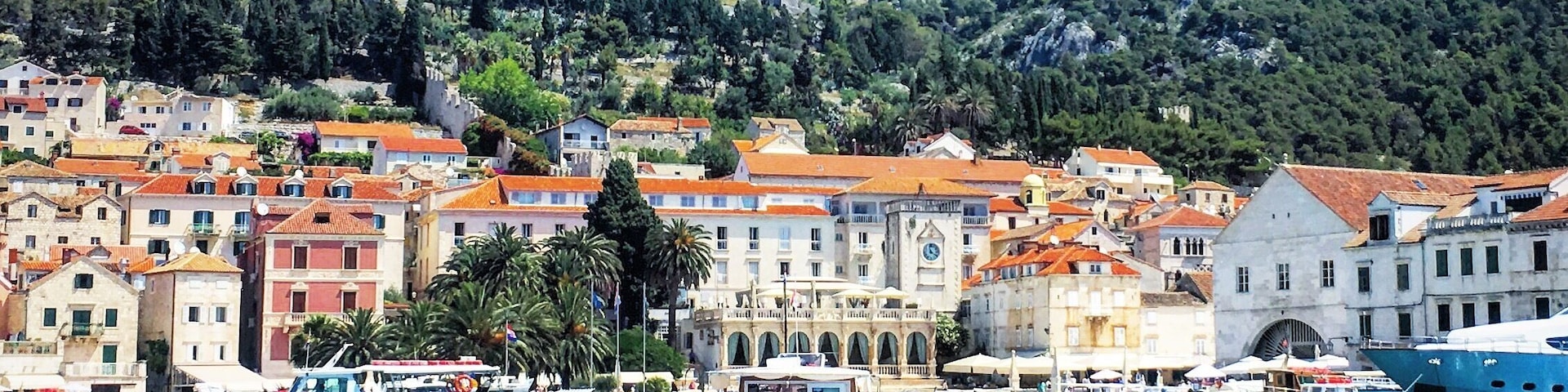 I went to Croatia this summer and frankly the whole trip felt a bit like it was cursed for a variety of reasons. This day for instance I was trying to go to the blue cave but it was cancelled because the weather wasn't good enough, which sort of begs the question: how good does it have to be exactly!? But anyway Hvar is a beautiful place where lots of rich people go and eat Lavender flavoured ice cream and you get there by speed boat, which is awesome.
#beachbound