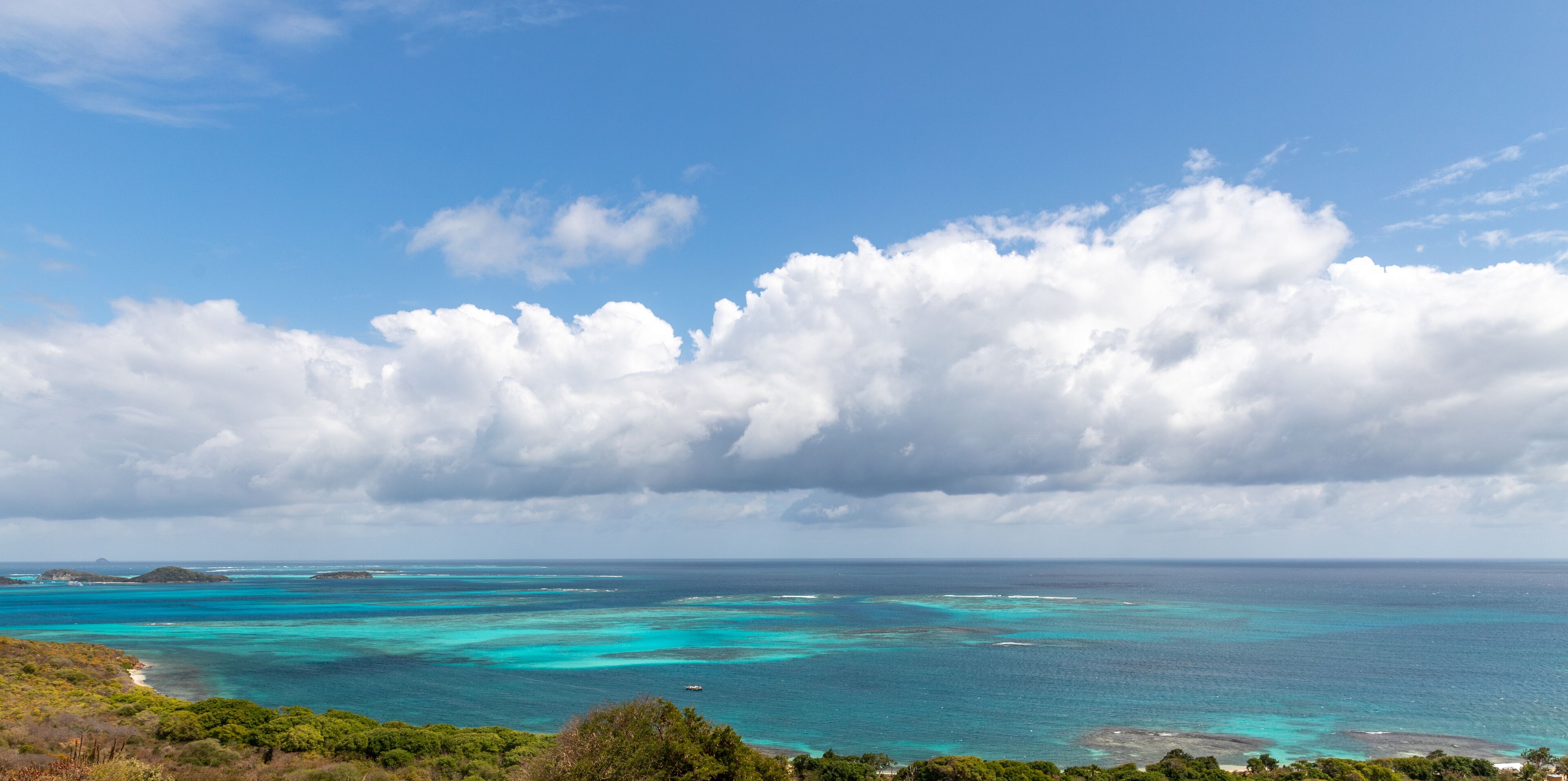 Saint Vincent and the Grenadines, Mayreau, Tobago Cays view