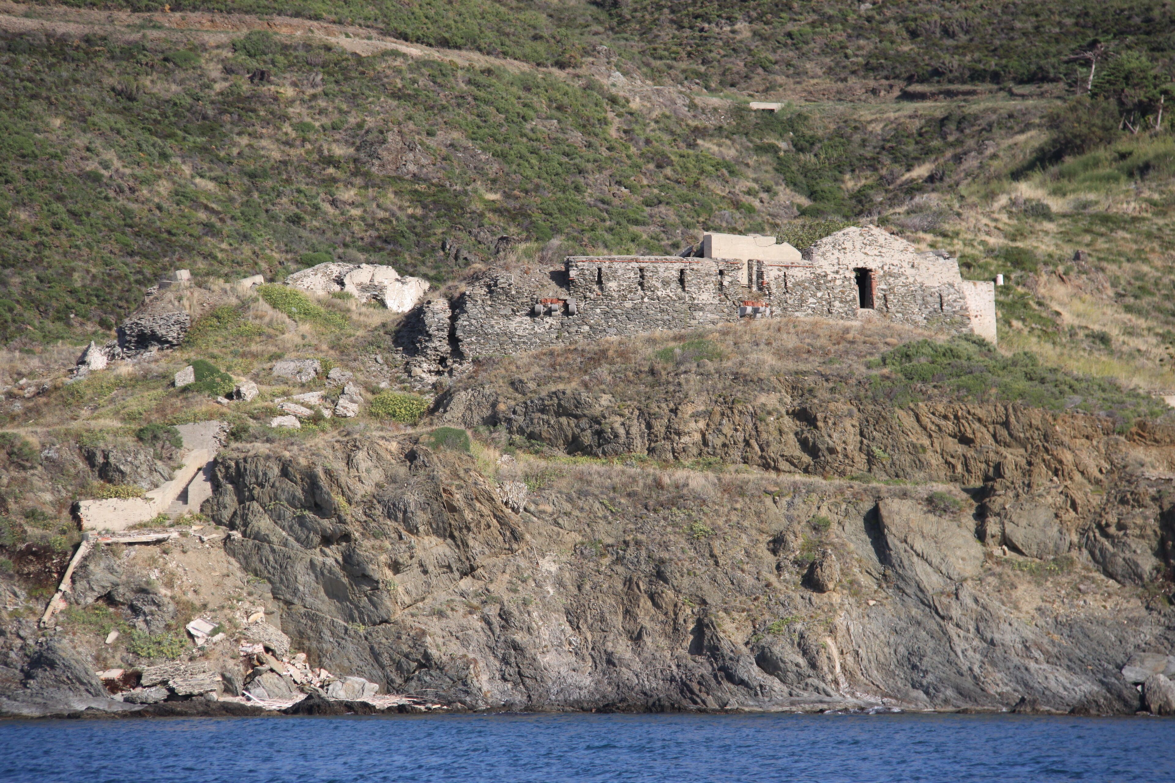 This building is inscrit au titre des Monuments Historiques. It is indexed in the Base Mérimée, a database of architectural heritage maintained by the French Ministry of Culture, under the reference PA00104187 .