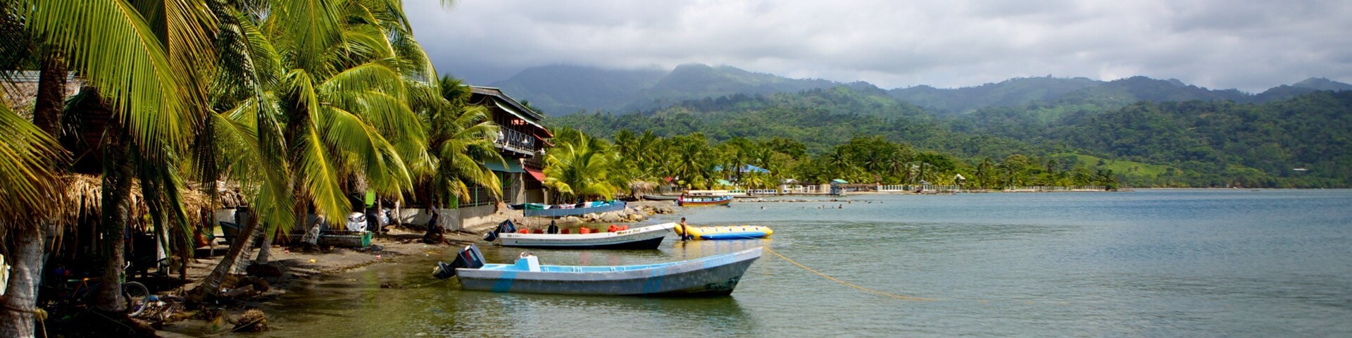 Omoa featuring general coastal views, landscape views and boating