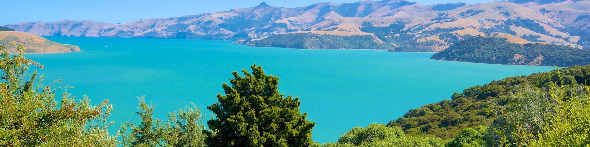 Akaroa which includes mountains