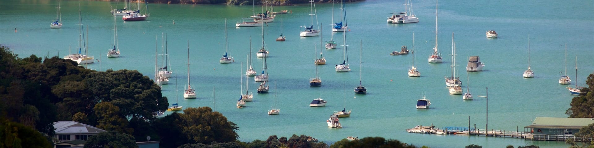 Bay of Islands showing a lake or waterhole and a bay or harbor