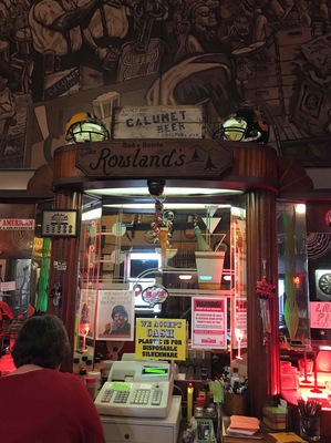 Really cool micro brewery with an old school vibe!