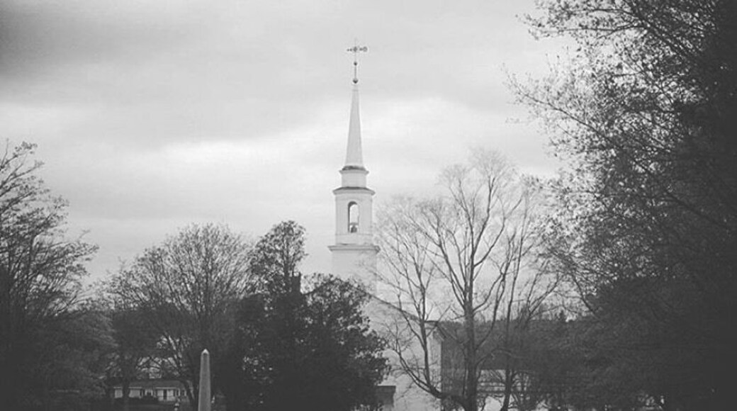 Exactly what you think of when you conjure small quaint colonial New England