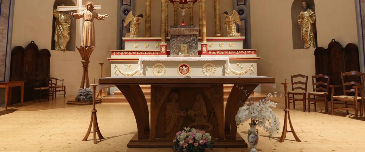 Choeur. Eglise Saint-Jean-Baptiste. Taninges. / Choir. St. John the Baptist Church. Taninges.