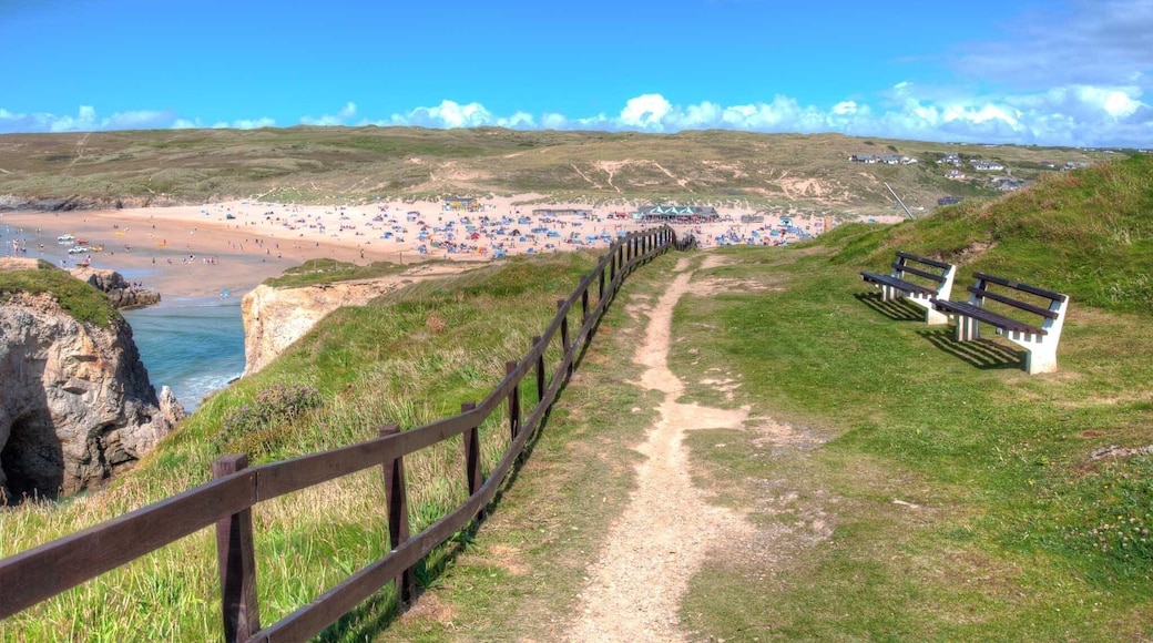 The very best of fine sand beaches and scenic views. Lots of rock formations and great walks.