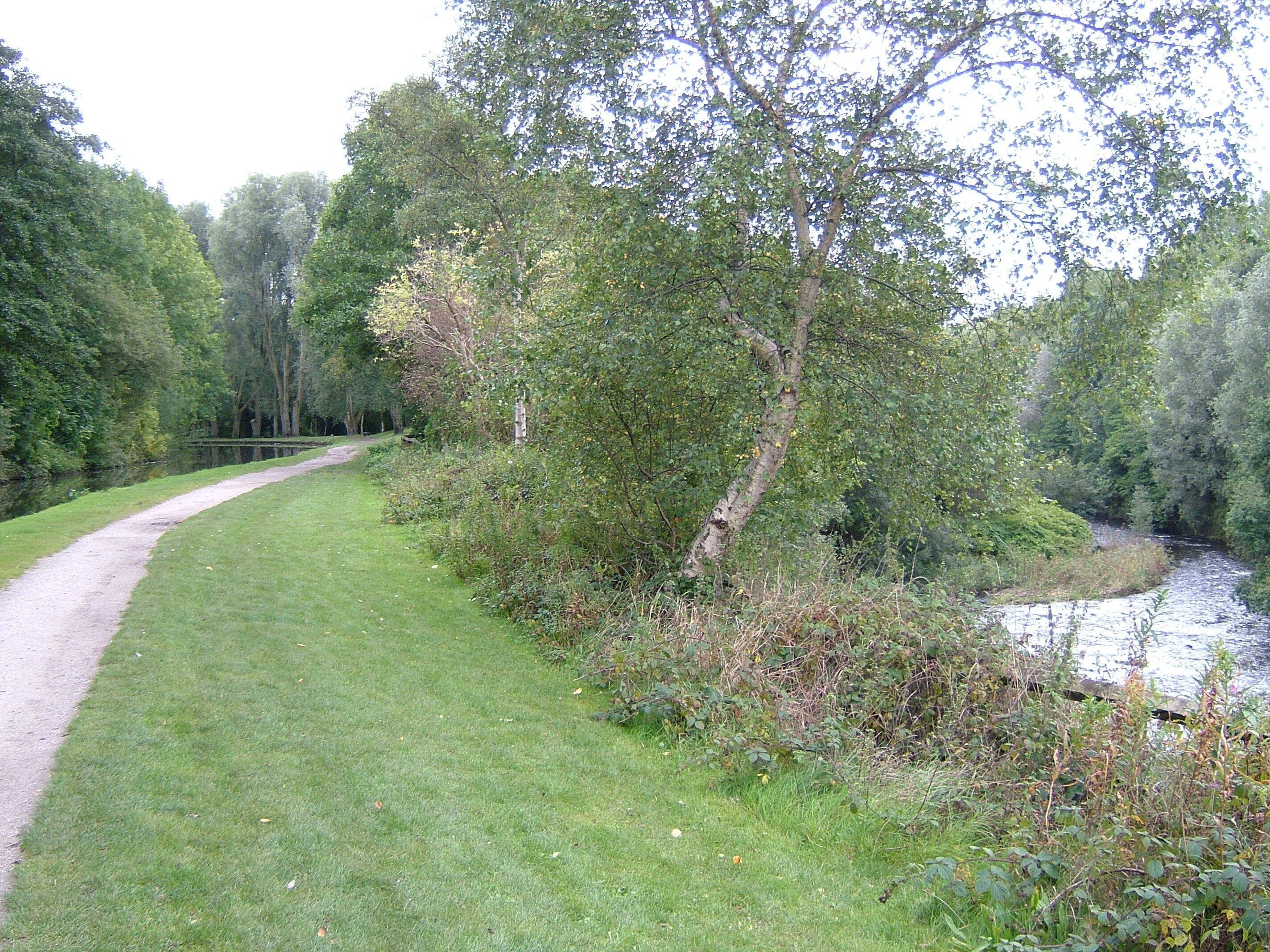 The Peak Forest canaljoins the Ashton Canal at Dukinfield Junction to the south of Ashton-under-Lyne, Tameside. The canal running alongside and above the River Tame
