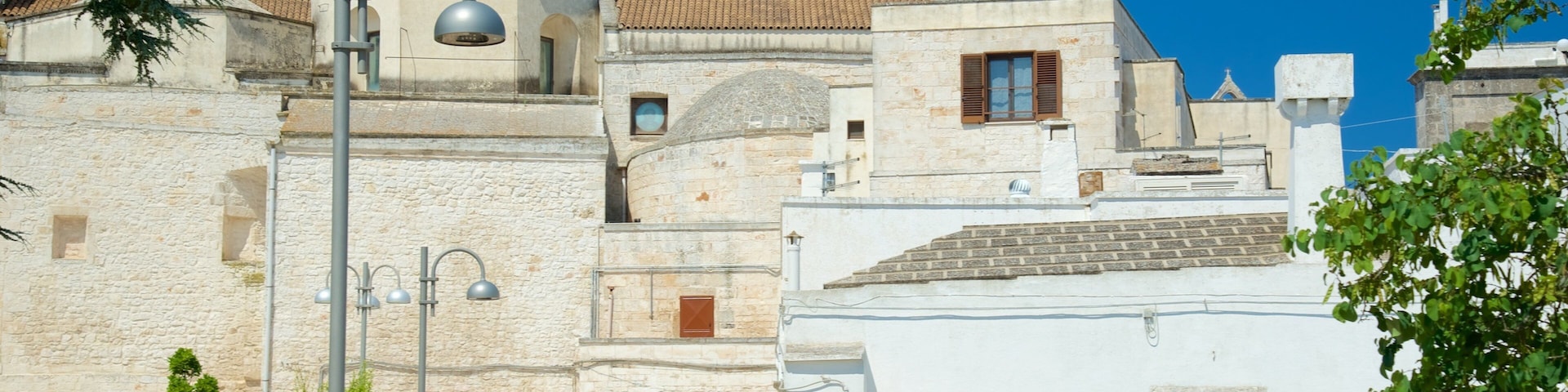 Brindisi que incluye arquitectura patrimonial