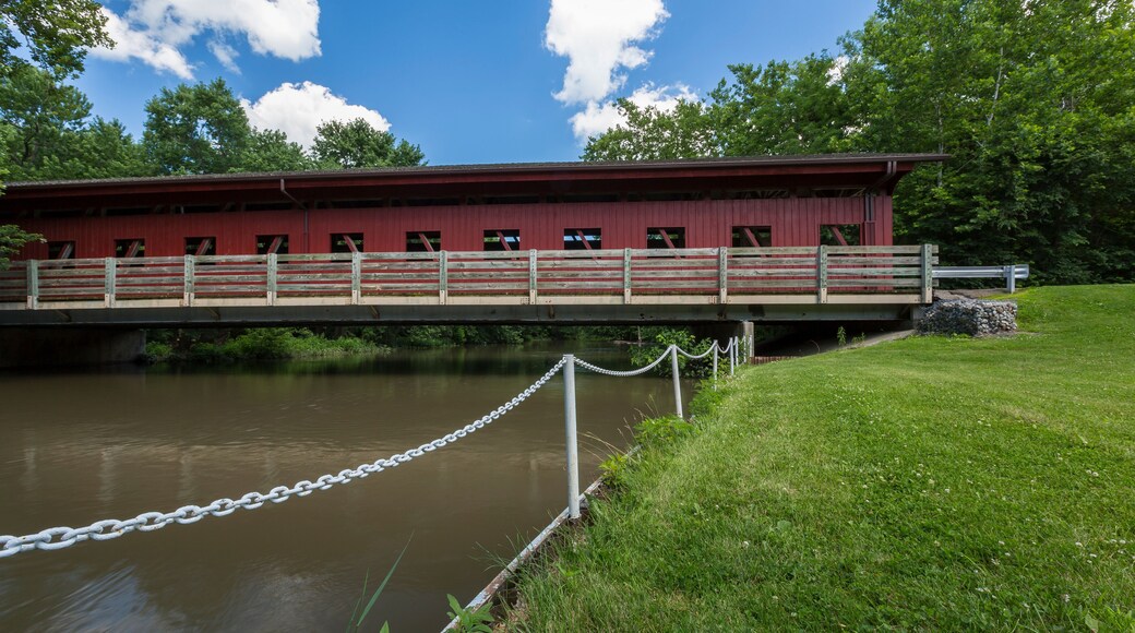 Land Of The Lakes Covered Bridge