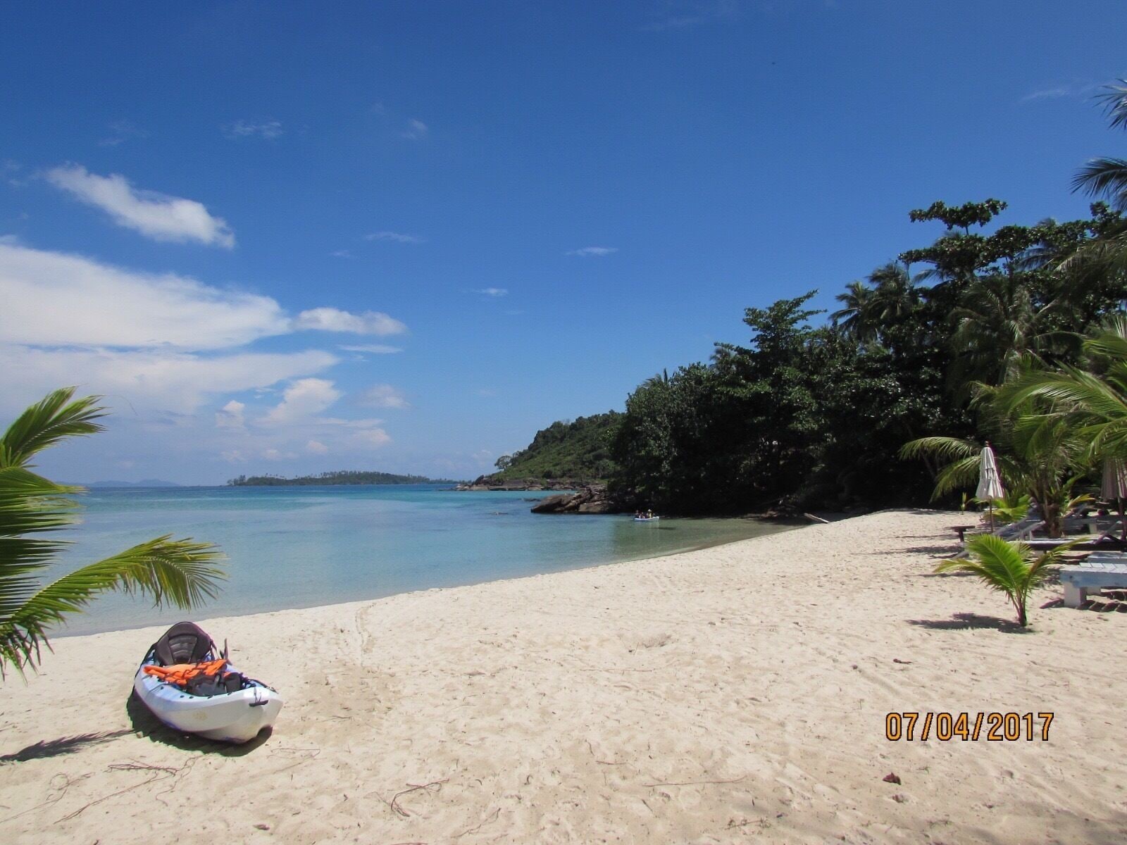 The most unspoilt place I've ever been. How can this beach be empty?! Paradise 