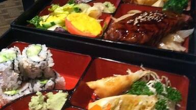 Been to Feng twice for lunch - their bento box and sushi are reaaly great!