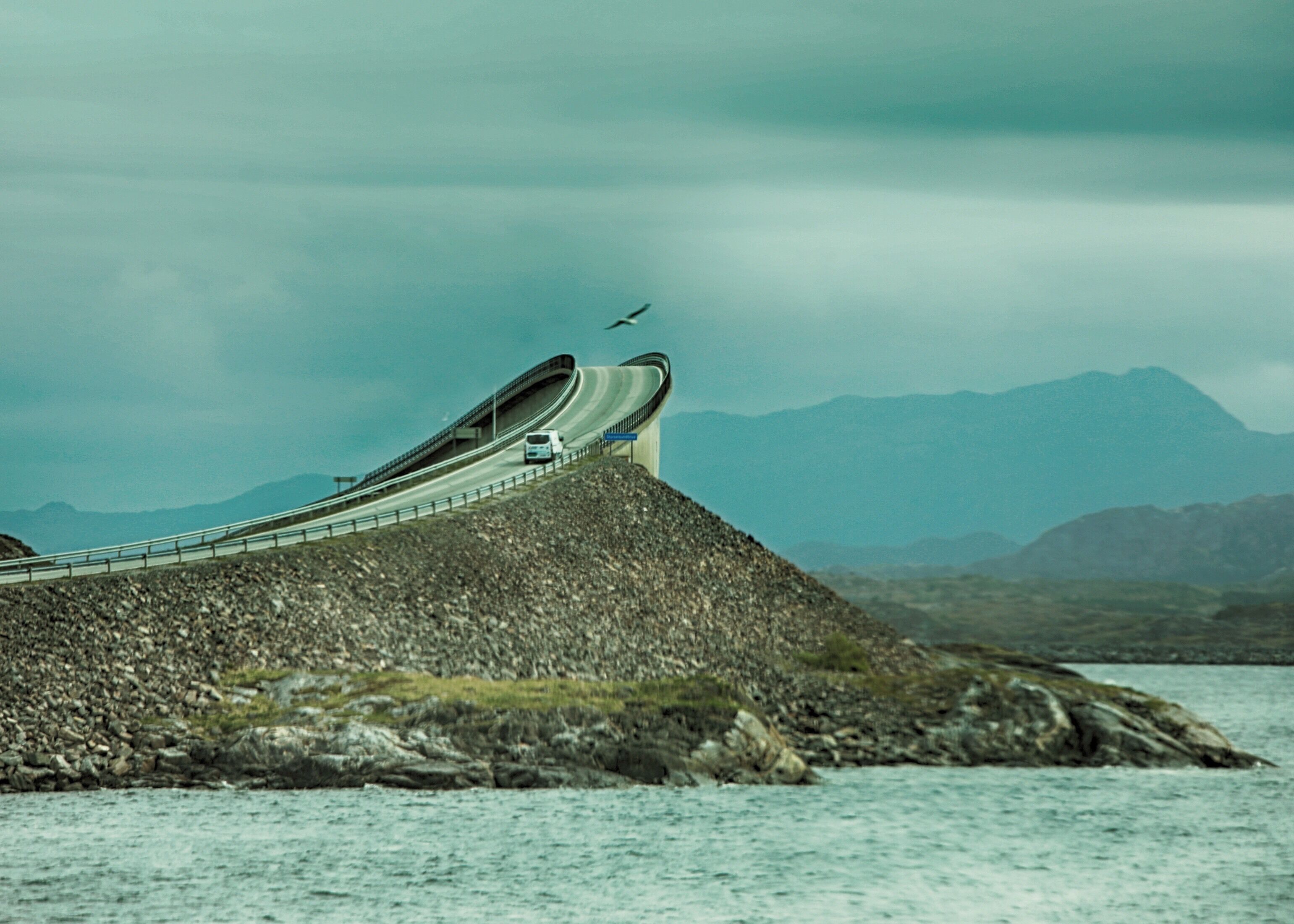 The road over the Atlantic that disappears