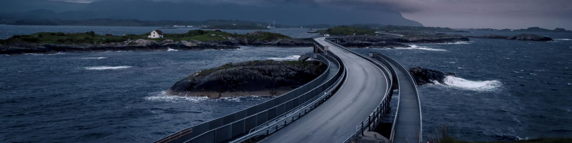 Love at first sight. Atlantic Road is a paradise for photographers.
#GreatOutdoors #norway